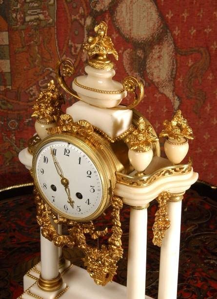 fig 3. ***** SOLD ***** Antique Brass Drum Head Table Clock. French - Circa 1880.
